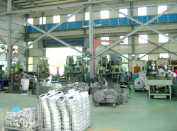 Special machine for drilling and tapping
